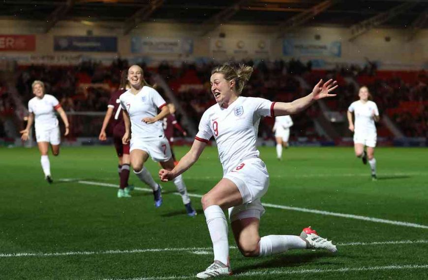 England’s women coast to victory with a new record goal, Ellen White