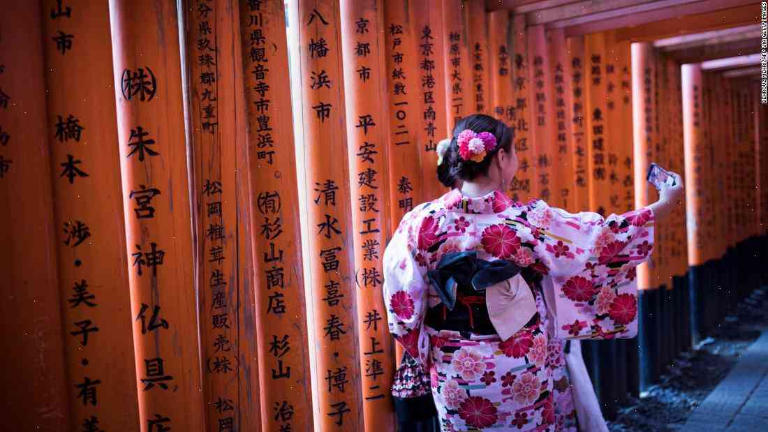 Travelers dream: New travel guide to Japan