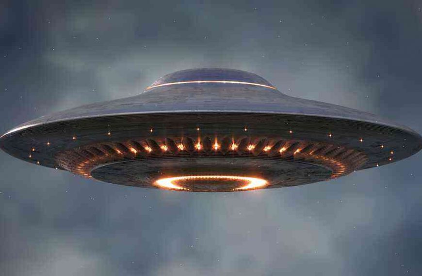 Report: Pentagon is expanding its secretive probe into UFO sightings